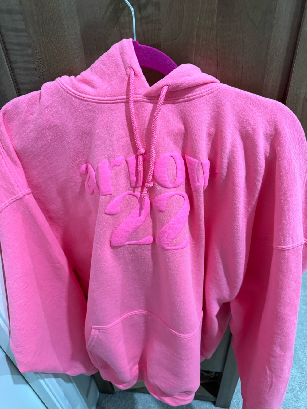 Arrow 22 hoodie size 2x
No tag